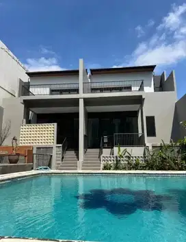 GRESS RUMAH MEWAH 3 LANTAI KOLAM RENANG SETRADUTA LAVIDA BANDUNG UTARA