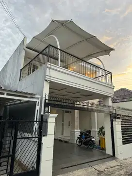 dijual rumah di Ciracas Jakarta Timur