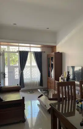 Dijual rumah di Margahayu Raya