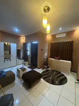 Dijual Rumah Siap Pakai di Taman Kopo Indah, Bandung