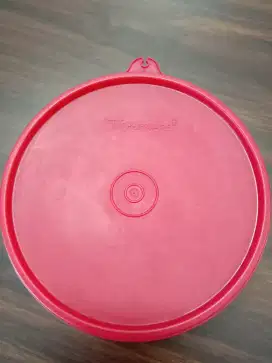 Wadah Tupperware
