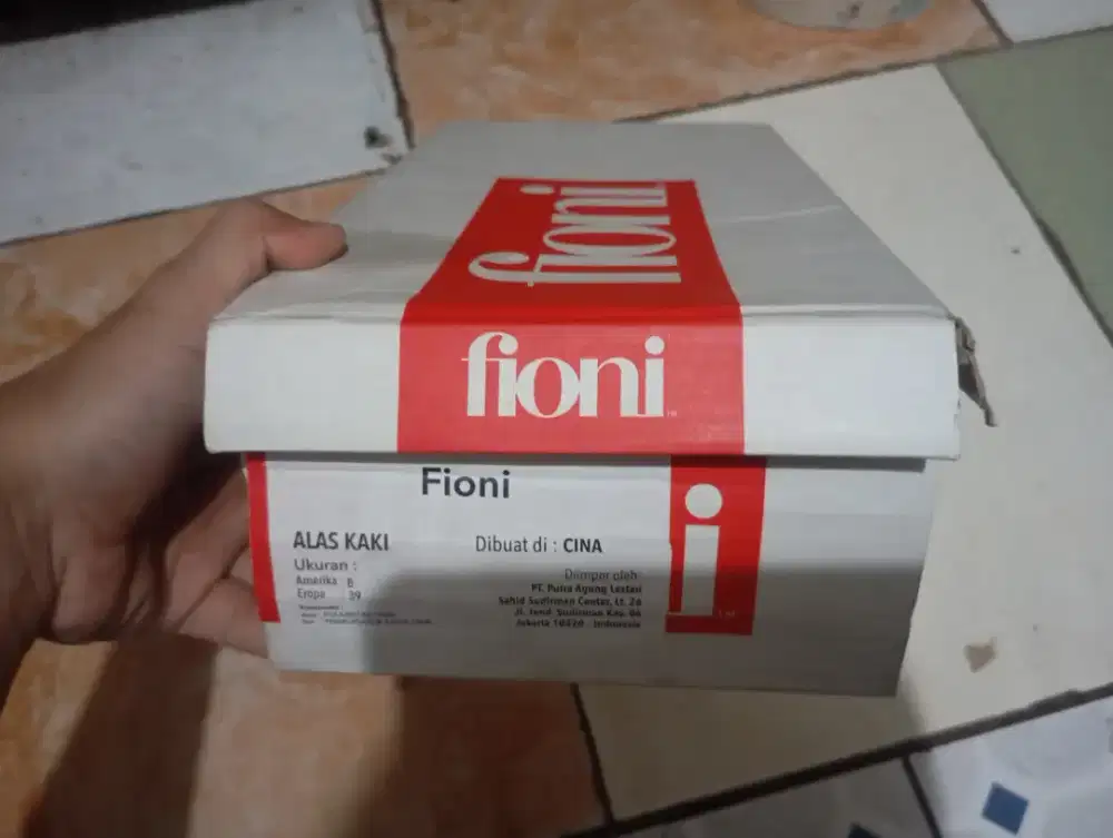 Sepatu wanita fioni UK :39 pemakaian 1 Minggu 98%