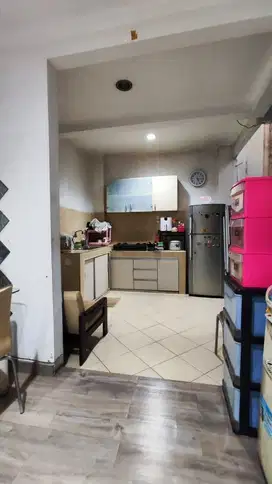 Dijual Rumah Taman Palem Lestari 2 Lantai ( uk6 x15 m)