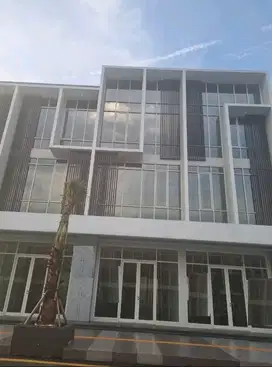 RUKO NORTH WEST BOULEVARD SURABAYA COCOK UNTUK USAHA RON.A2491