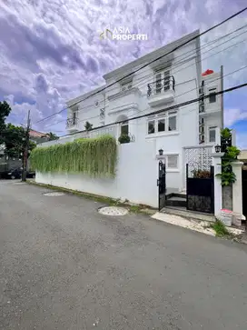 Rumah 2 Lantai di Cilandak, Jakarta Selatan