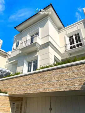Rumah 3 Lantai di Kebayoran Baru, Jakarta Selatan
