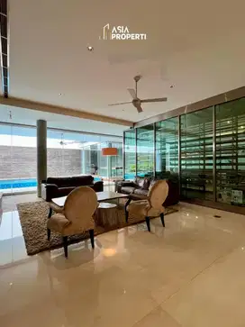 Rumah 3 Lantai di Kebayoran Baru, Jakarta Selatan