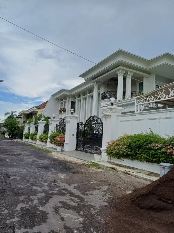 TANAH 3,3 ARE IMAM BONJOL KAWASAN SUPER ELITE DEKAT DEWI SRI KUTA