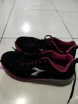 Sepatu lebaran mulus
