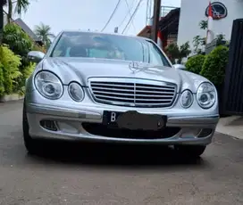 Mercedes-Benz E240 Automatic 2005 Pajak maret 2026