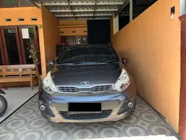 DIJUAL MOBIL KIA RIO Manual MT