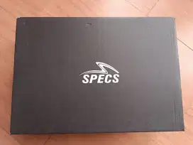 Specs cement skull white
