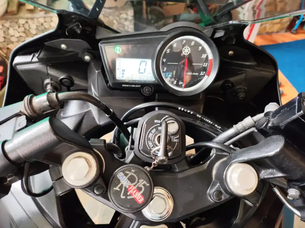 R15 2015 km rendah pajak tertib