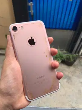 Iphone 7 128 lumayan bening