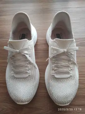 Sepatu Skechers Wanita uk 37