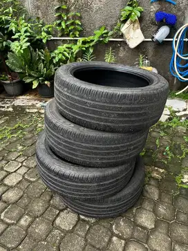 Ban copotan Chevrolet Trax 215/55/R18