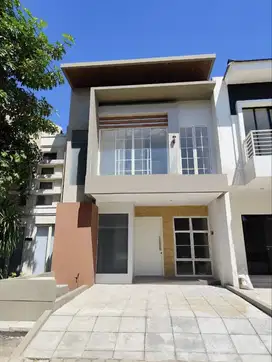 dijual rumah murah mewah pakuwon city Surabaya Timur