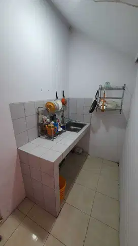 Disewakan Rumah di Graha Taman Pelangi Bsb