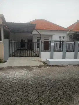 RUMAH SEWA RUNGKUT ASRI
