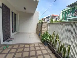 RUMAH PANTAI MENTARI DEKAT KENJERAN, MULYOSARI (code : DVO)