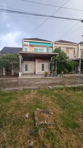 Rumah Bagus Minimalis Modern di Cluster Gumpang Kartasura Solo