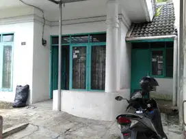Di pasar kn kembali Rumah harga murah lokasi komplek Cijera
