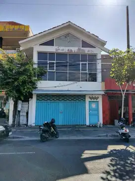 Ruko Raya Karang Menjangan Pusat Kota, Sangat Strategis (code : DVO)