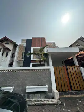 Sv Dijual Cepat Rumah Raffles Hills Cibubur Siap Huni 2 lantai