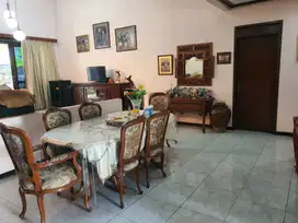 Dijual Rumah 2 Lantai SHM Area Setrasari