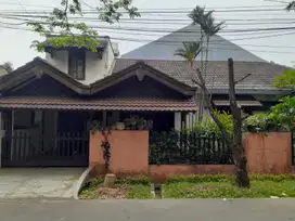 Rumah Hook dan siap huni di Bintaro Jaya Sektor 1