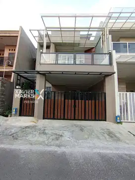 Dijual Rumah Full Furnish Bangunan Terawat di Akordion Malang