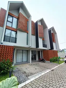 486.Rumah Tropis Modern 3lt Scandinavian Lokasi Nempel Bintaro Ciputat