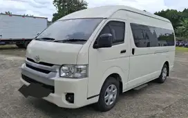 Toyota Hiace 2024 Putih Commuter Diesel