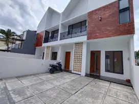 Rumah Scandinavia Dalam Perumahan Area Maguwoharjo Dekat FE UII