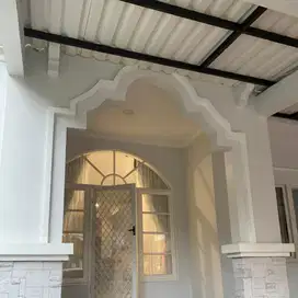 Dijual rumah 2lt di Legenda Wisata