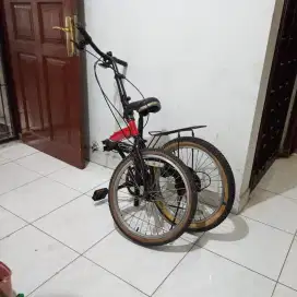 Sepeda lipat merk sporty