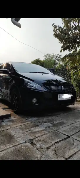 Mitsubishi Grandis