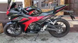 CBR 150R 2019 Plat W