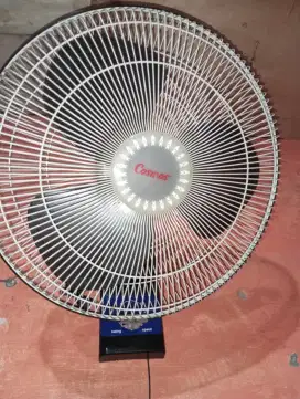 Kipas angin tembok cosmos