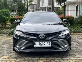 [LIKE NEW] Toyota Camry 2.5 V NIK 2015 Hitam