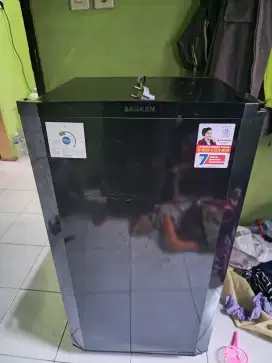 Kulkas sanken 1 pintu