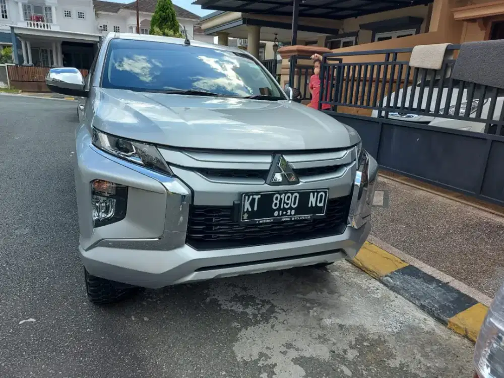 Mitsubishi Triton GLX 4x4 - KM 140rb