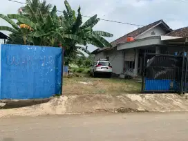 DIJUAL Rumah ( BU )Cepat 599 Juta RUMAH KEBUN 882 Meter ( SHM )