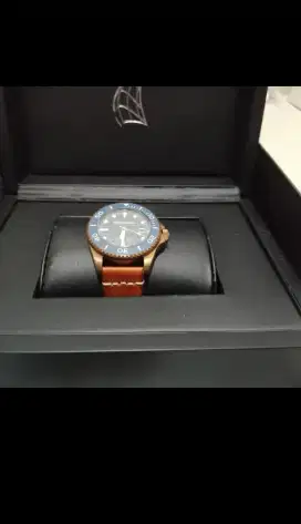 Jam spinnaker tesei bronze blue