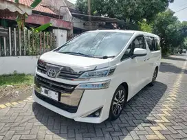 Toyota Vellfire 2.5 G pilot Seat Bsn Automatic/At 2019 Super Istimewa