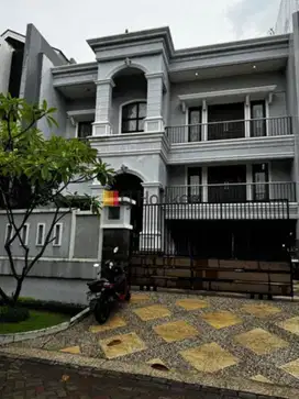 Rumah Taman Sunter Agung, Rumah Mewah Lokasi Strategis Area Jakarta Ut