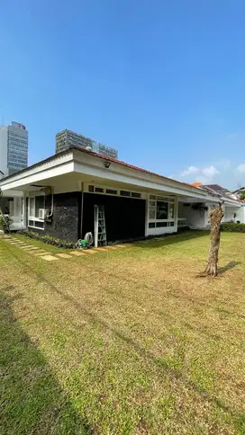 Disewakan Hunian Cantik di Jl. Gereja, Cilandak, Jakarta Selatan