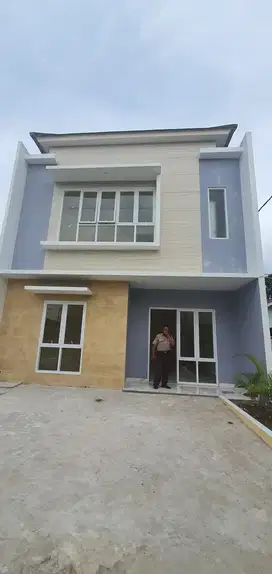 Rumah baru minimalis  dua lantai dijalan raya ceger