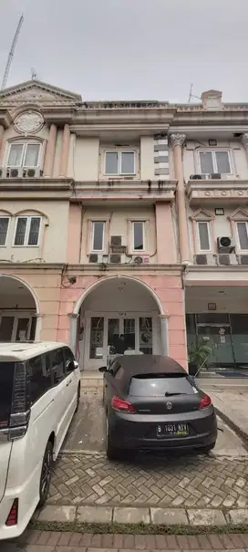 ruko manyar permai 4,5x15 hadap dalam,3 lantai,cocok untuk office