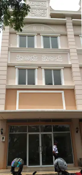 Ruko The Walk 3lt 5x14 (70m) boulevard utama JGC Jakarta Garden City